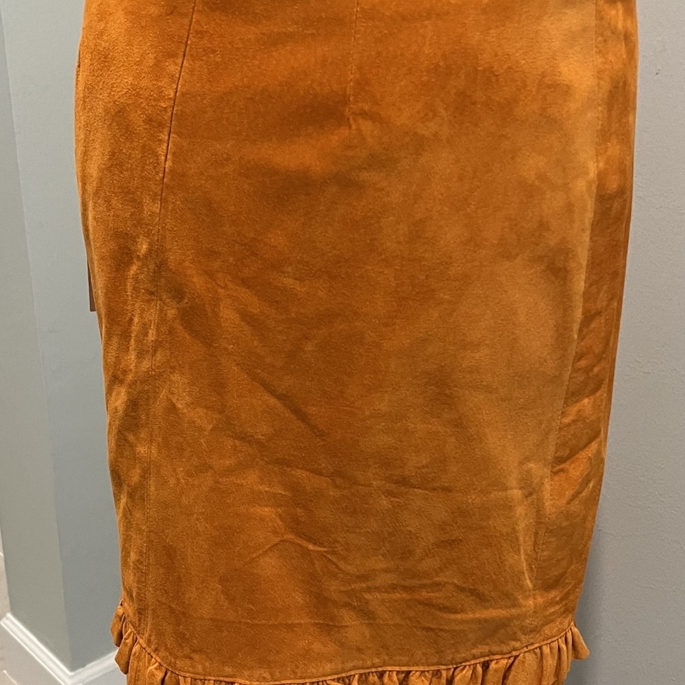 Vintage Wilson Maxima Suede Skirt With Ruffle Accents Size 6 NWT - Picture 9 of 14